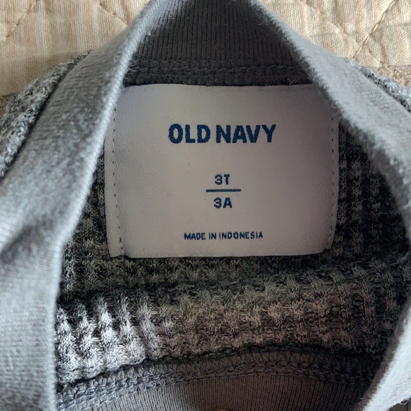 Toddler boy sweater - Picture 2 of 2